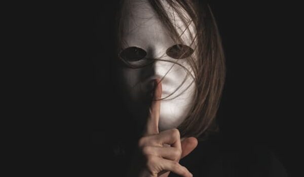 Silent Theater: How Performances Speak Without Words